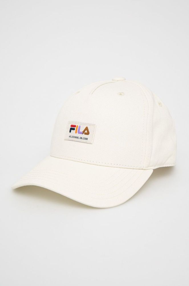 Кепка Fila колір бежевий з аплікацією